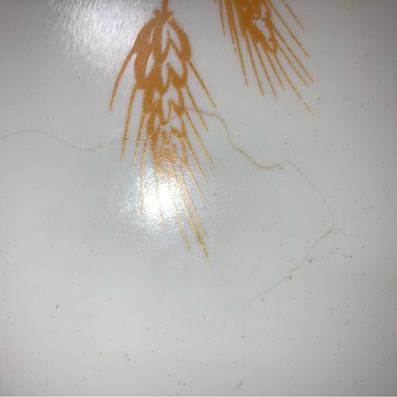 Libbey Glass Wheat Cutting Board - Picture 4 of 6